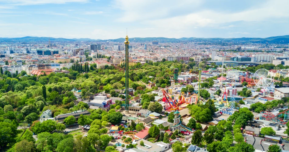 Vienna Prater Amusement Park: Rides, History & Ferris Wheel Fun